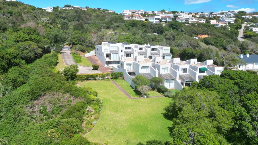 4 Bedroom Property for Sale in Lookout Beach Western Cape